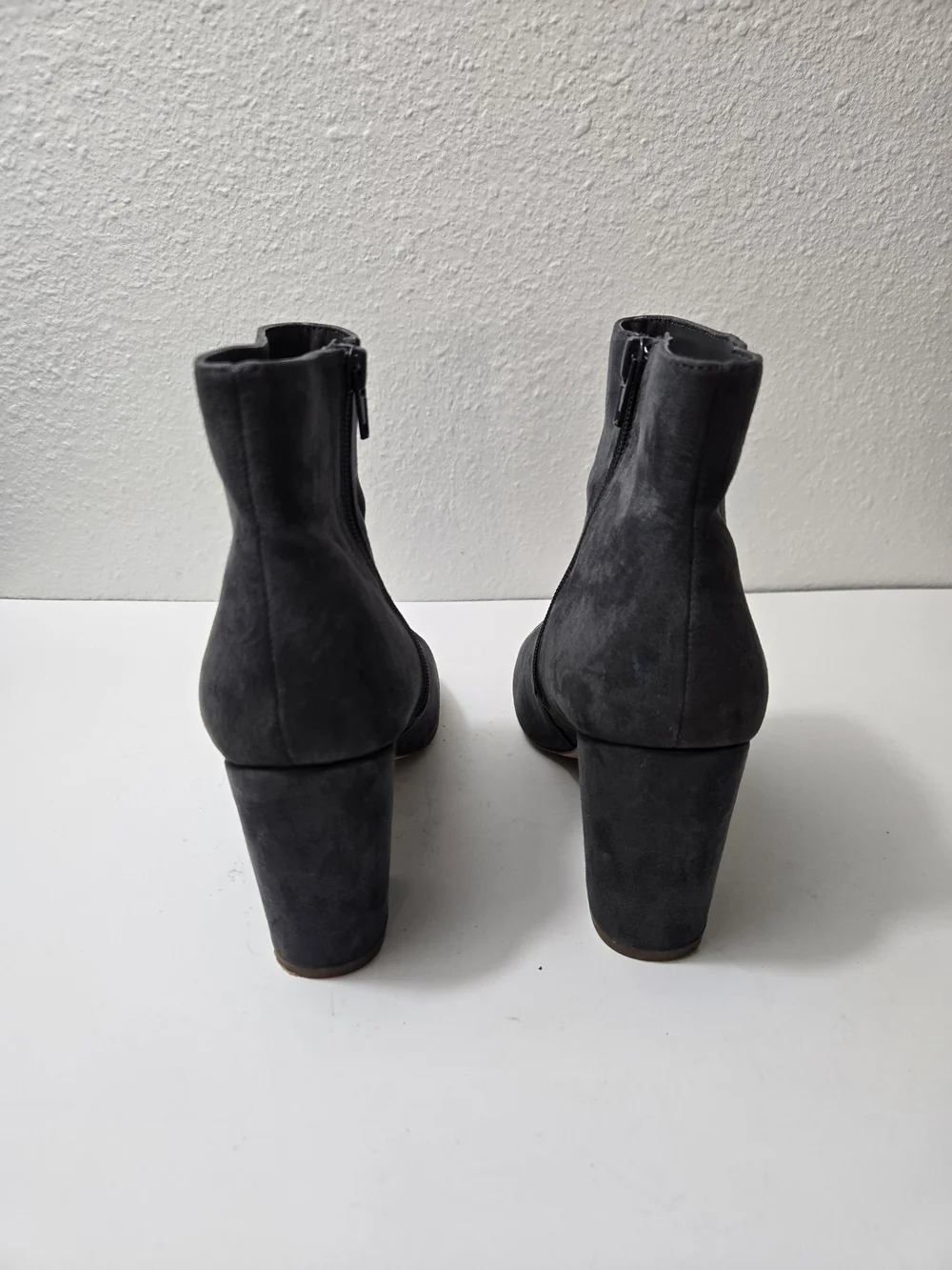 Steve Madden Gray Suede Ankle Booties